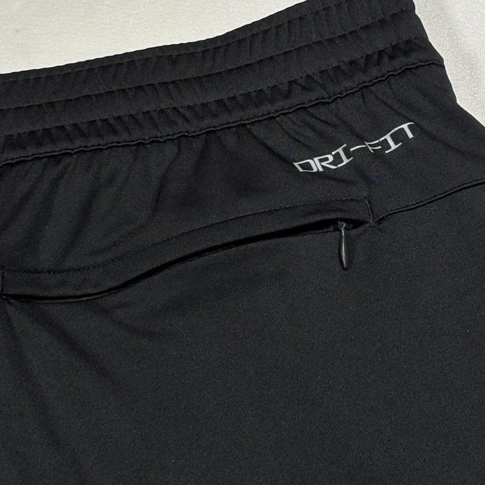 Nike Shorts Mens Large Tall Black Raiders NFL Dri-FIT Athletic Training Gym